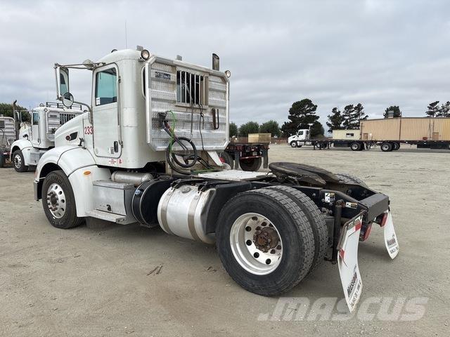 Peterbilt 384 Sattelzugmaschinen