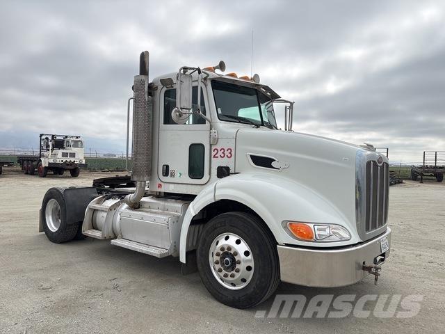 Peterbilt 384 Sattelzugmaschinen