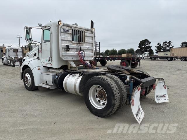 Peterbilt 384 Sattelzugmaschinen