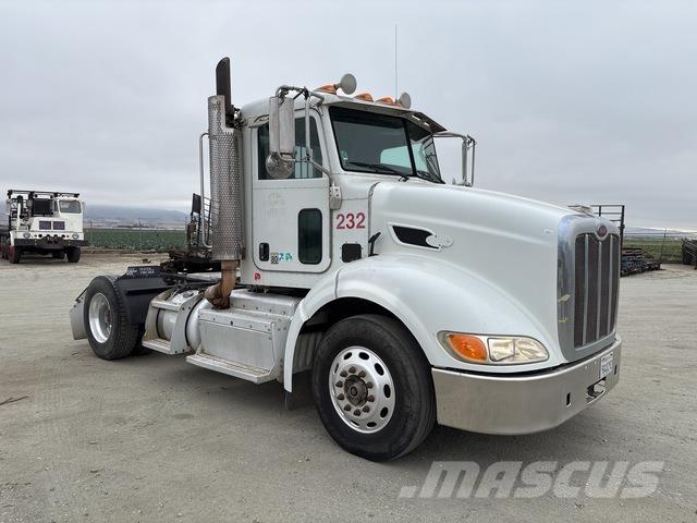 Peterbilt 384 Sattelzugmaschinen