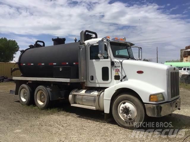 Peterbilt 385 Saug- und Druckwagen