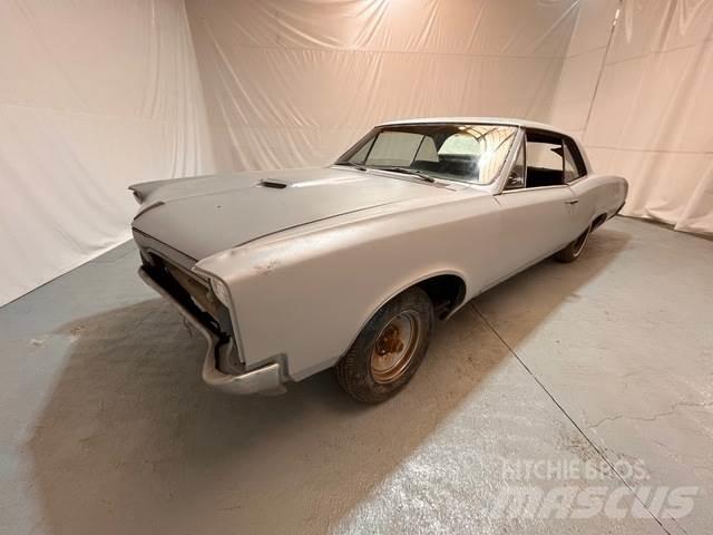Pontiac GTO PKWs