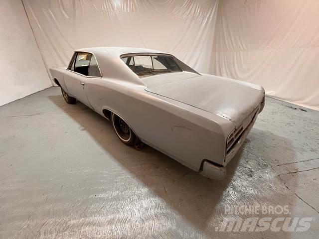 Pontiac GTO PKWs