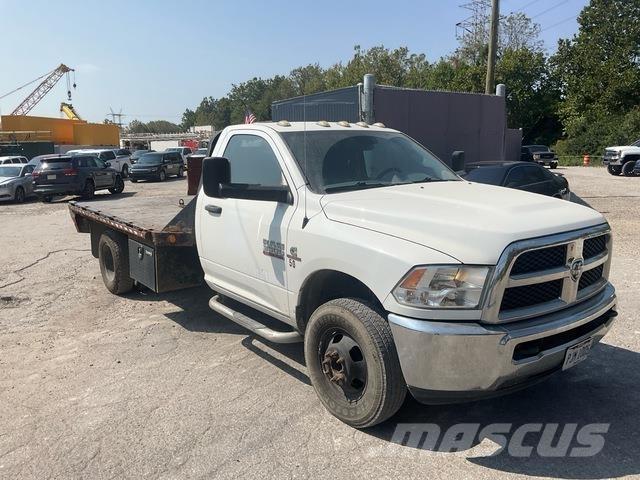 RAM 3500HD Pritschenwagen/Pritschenwagen mit Seitenklappe