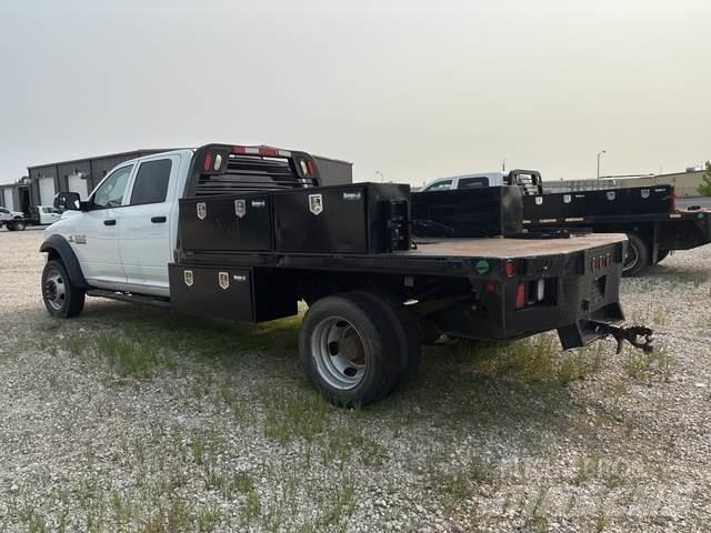 RAM 5500 Pritschenwagen/Pritschenwagen mit Seitenklappe