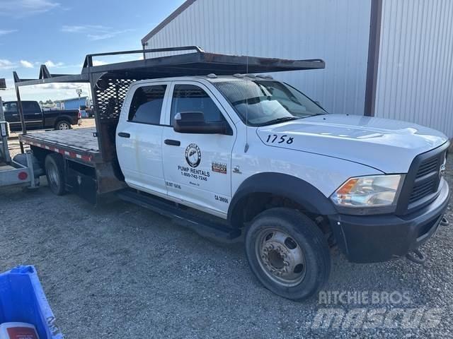 RAM 5500 Pritschenwagen/Pritschenwagen mit Seitenklappe