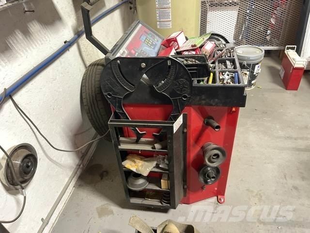 Ranger DST2420 Sonstige Baumaschinen