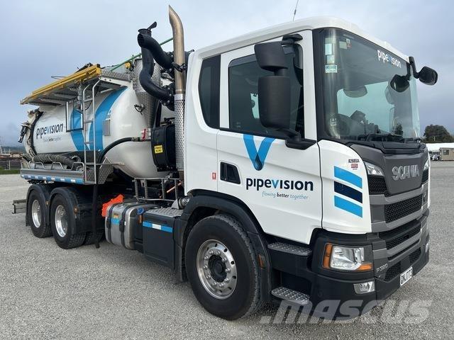Scania P320 Saug- und Druckwagen
