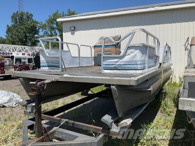  Sea Hunt Boote / Prahme