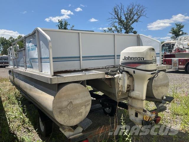  Sea Hunt Boote / Prahme