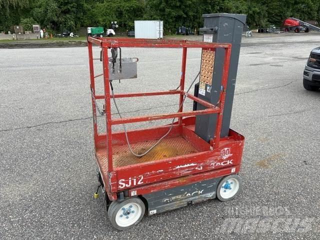SkyJack SJ12 Personenaufzüge