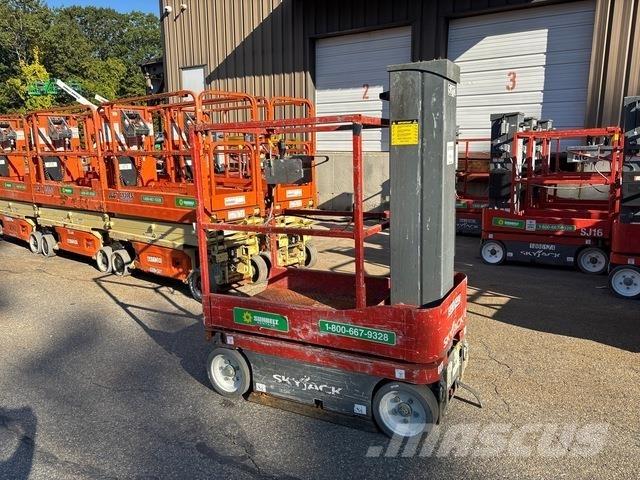 SkyJack SJ12 Personenaufzüge