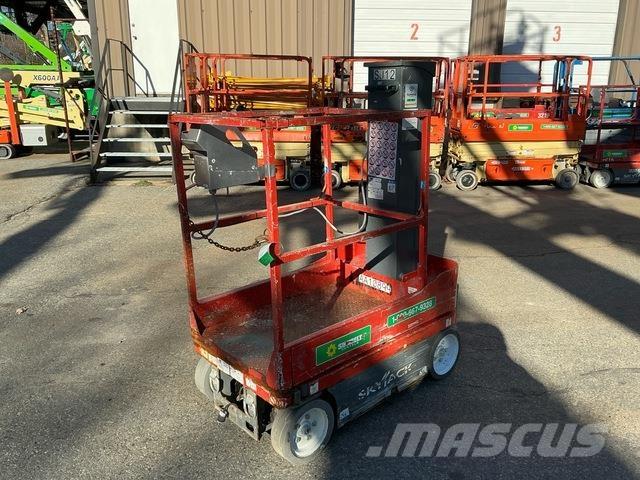 SkyJack SJ12 Personenaufzüge