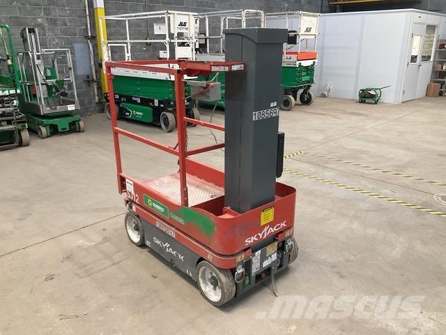 SkyJack SJ12 Personenaufzüge