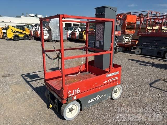 SkyJack SJ16 Personenaufzüge