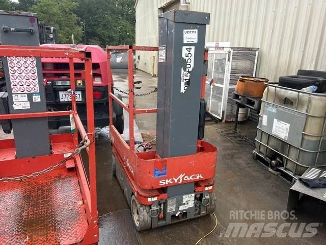 SkyJack SJ16 Personenaufzüge
