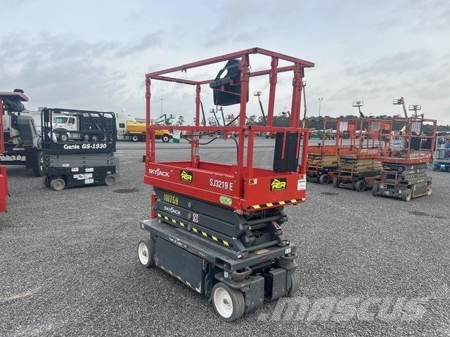 SkyJack SJ3219 Scheren-Arbeitsbühnen