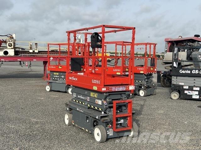 SkyJack SJ3219 Scheren-Arbeitsbühnen