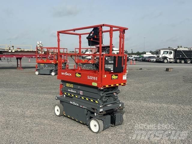 SkyJack SJ3219 Scheren-Arbeitsbühnen