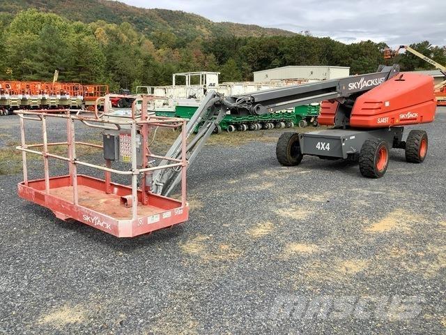SkyJack SJ45T Teleskopbühnen