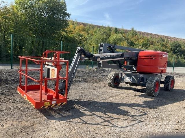 SkyJack SJ51AJ Gelenkteleskoparbeitsbühnen