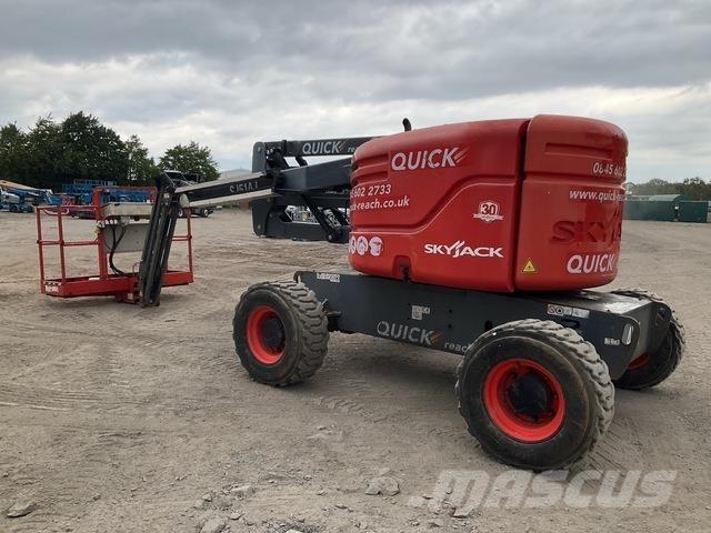 SkyJack SJ51AJ Gelenkteleskoparbeitsbühnen
