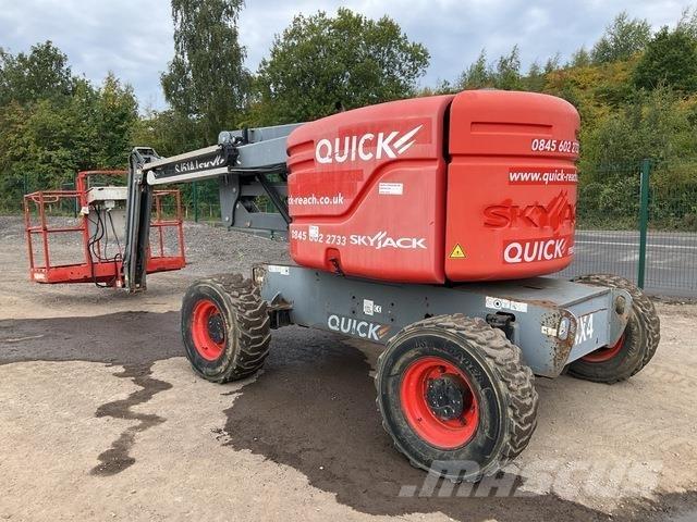 SkyJack SJ51AJ Gelenkteleskoparbeitsbühnen
