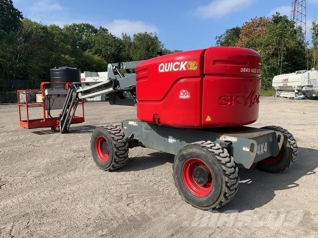 SkyJack SJ51AJ Gelenkteleskoparbeitsbühnen