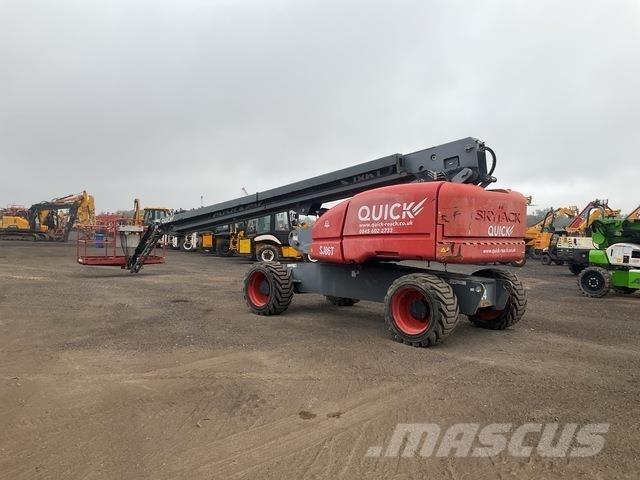 SkyJack SJ86T Teleskopbühnen