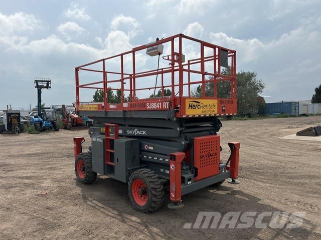 SkyJack SJ8841 Scheren-Arbeitsbühnen