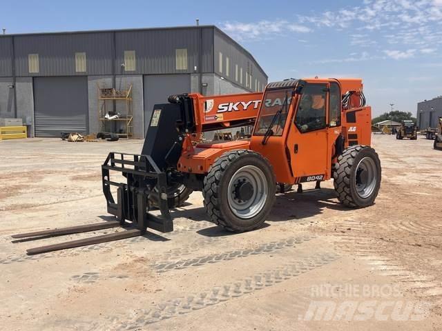 SkyTrak 8042 Teleskoplader