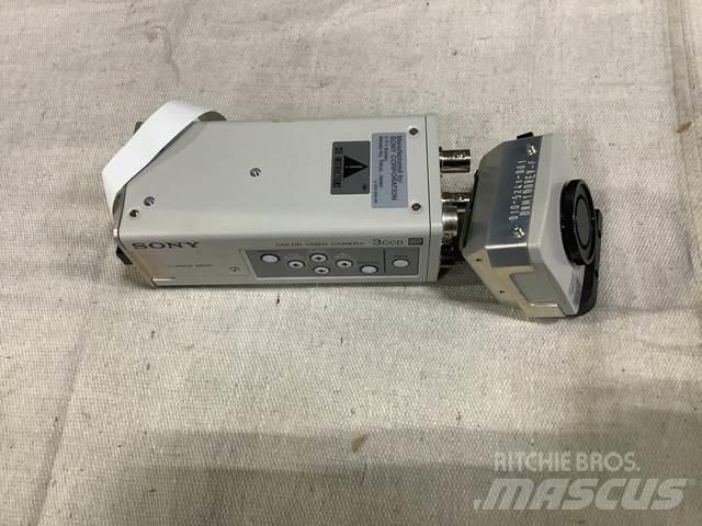  Sony DXC-390 Sonstige Baumaschinen
