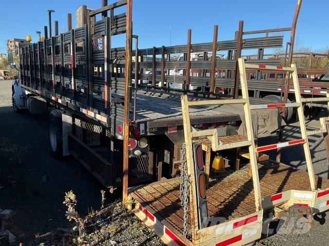 Sterling A6500 Pritschenwagen/Pritschenwagen mit Seitenklappe