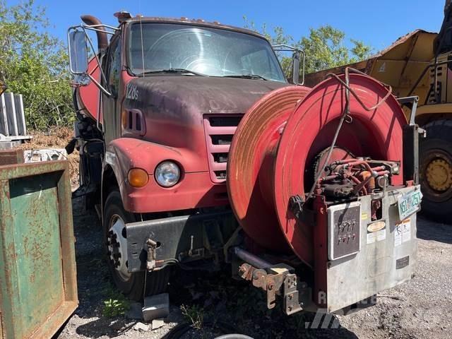 Sterling L7500 Saug- und Druckwagen