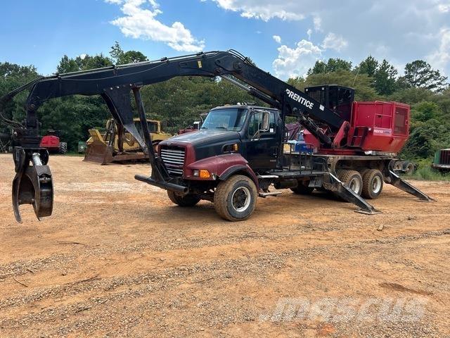 Sterling L8513 Holztransporter