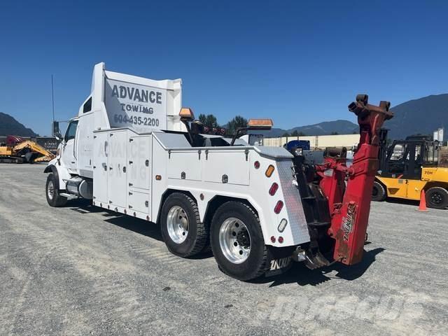 Sterling L9500 Bergungsfahrzeuge