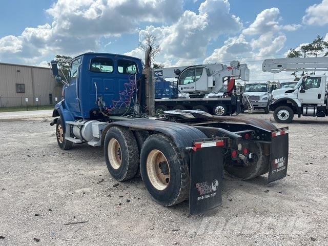 Sterling L9500 Sattelzugmaschinen