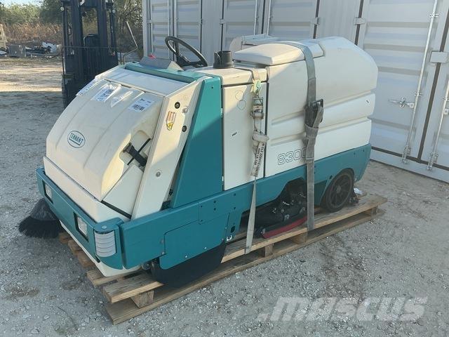 Tennant 8300 Schrubtrockner