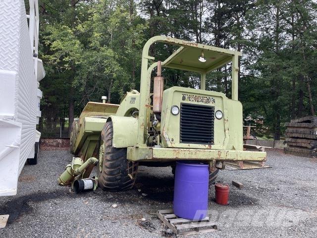 Terex TS14B Schaber