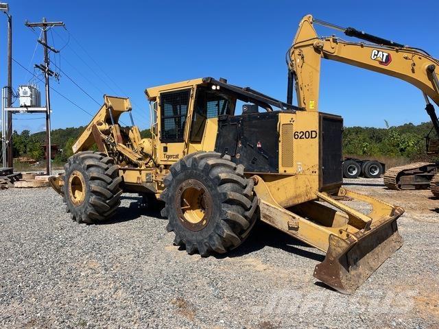 Tigercat 620D Stammholzschlepper