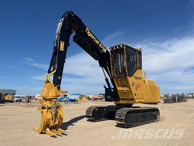 Tigercat 875E Gelenkausleger Lader