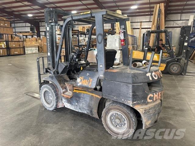 Toyota 7FDU35 Sonstige Baumaschinen