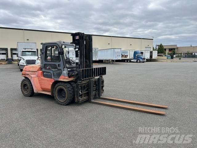 Toyota 7FDU70 Sonstige Baumaschinen