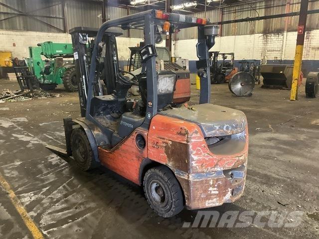 Toyota 8FDU32 Andere Gabelstapler