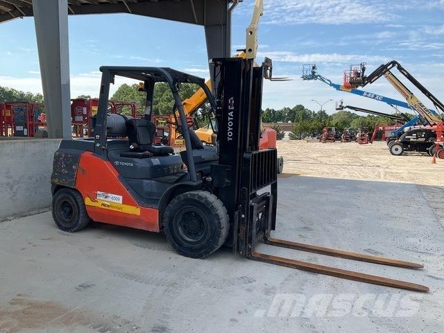 Toyota 8FG45U Sonstige Baumaschinen