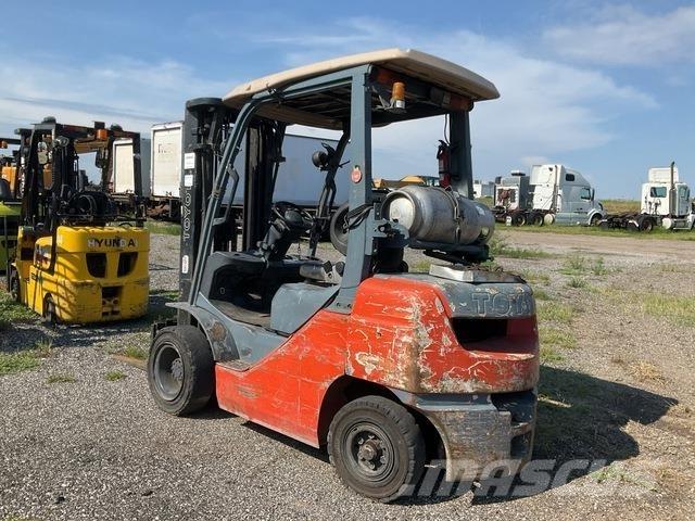 Toyota 8FGU25 Sonstige Baumaschinen
