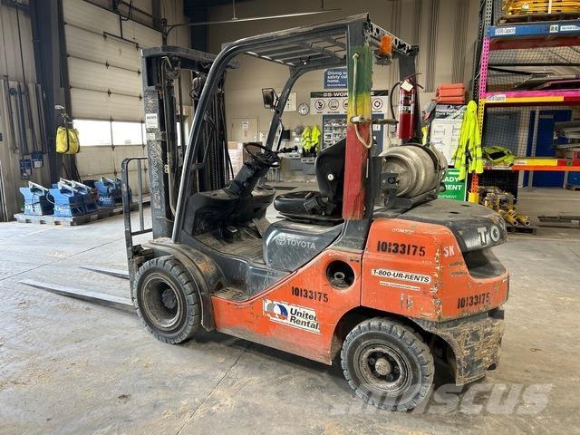 Toyota 8FGU25 Andere Gabelstapler