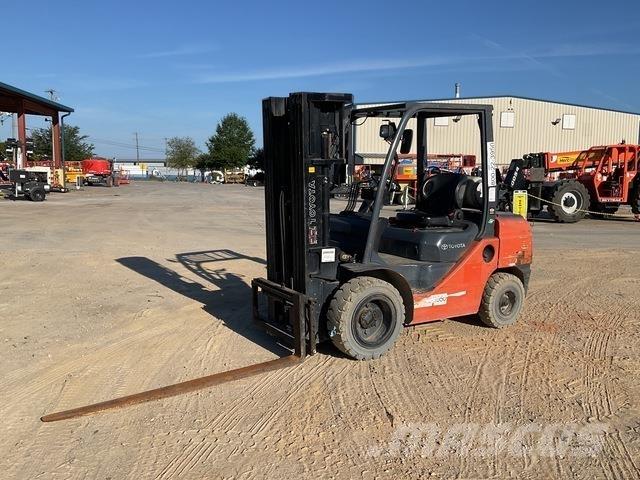 Toyota 8FGU30 Sonstige Baumaschinen
