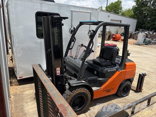 Toyota 8FGU30 Andere Gabelstapler