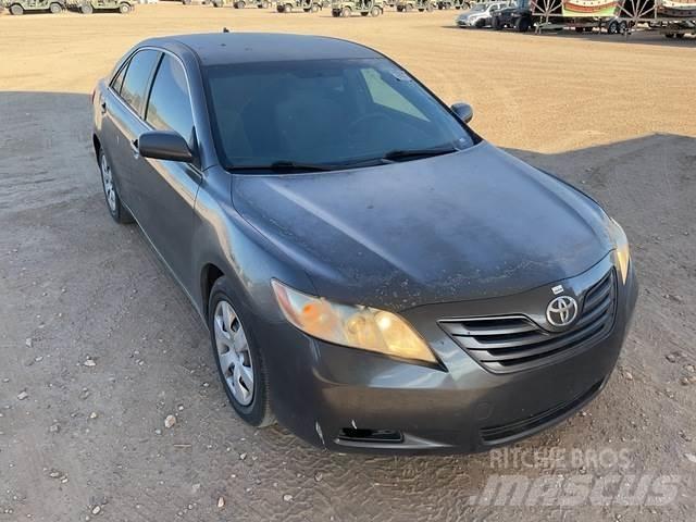 Toyota Camry PKWs
